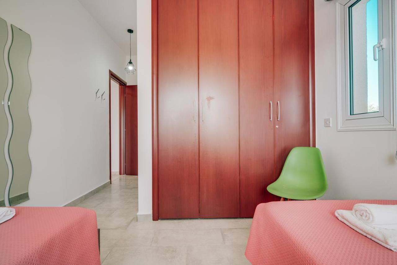 Villa Pant Poly Протарас Екстер'єр фото