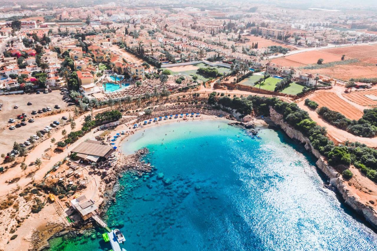 Villa Pant Poly Протарас Екстер'єр фото